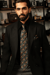 Tiger In The Woods Tie Set