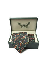Tiger In The Woods Tie Set